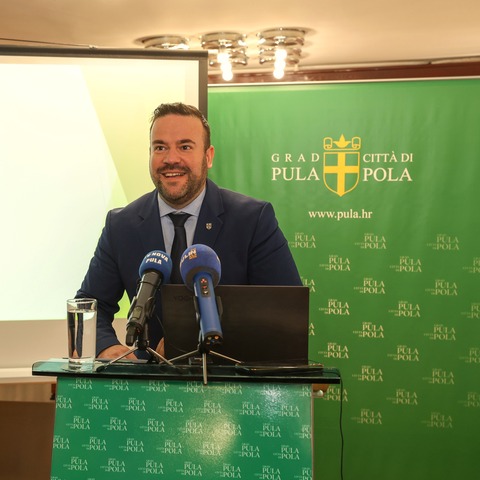 Gradonačelnik Filip Zoričić