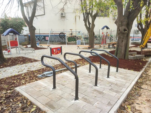 Dovršena obnova parka i dječjeg igrališta na raskrižju Nobileove i Vukovarske ulice