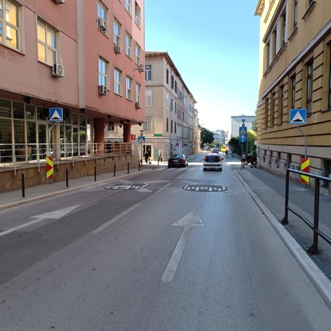 Uspornici prometa kod Glazbene škole