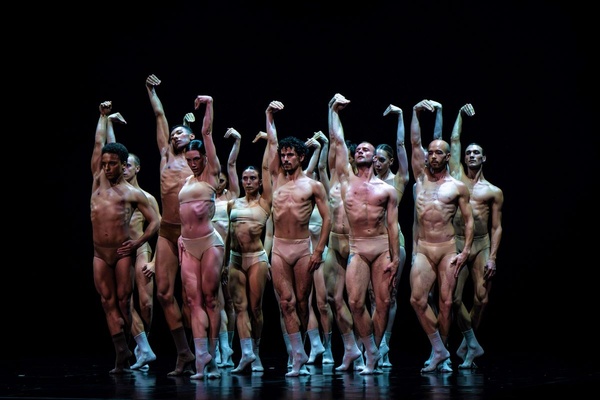 Održana fascinantna baletna parada u INK