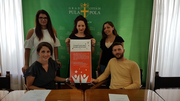 Članovi Savjeta mladih Grada Pule