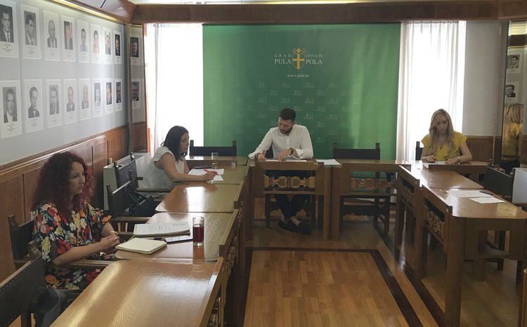 Dvadeseta Sjednica mladih Grada Pule Dvadeseta Sjednica mladih Grada Pule
